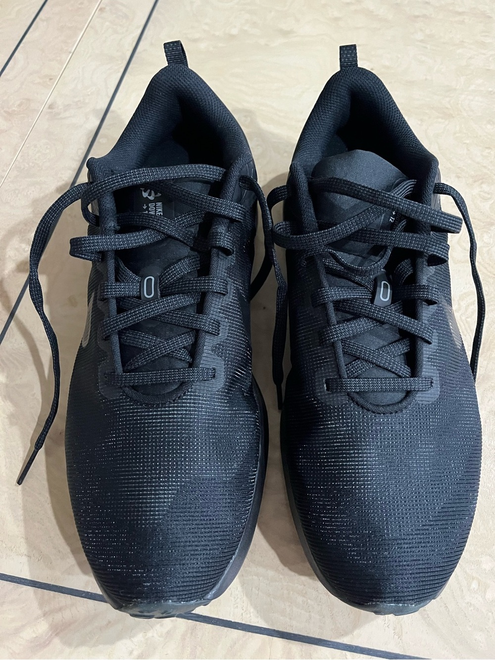 Nike Black Men's Lightweight Running Sneakers